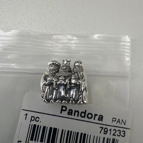 Charm pandora tre re - tre,